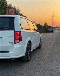 دودج جراند كارافان